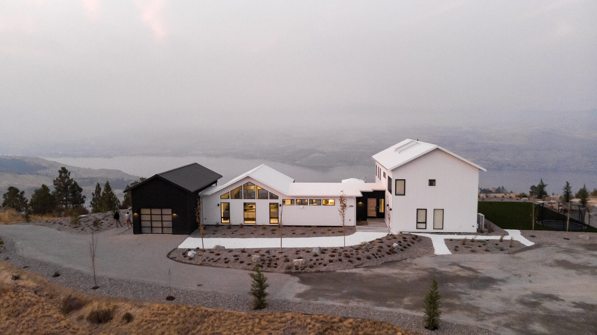 Hawk's Ridge — residential architecture, Chelan, WA